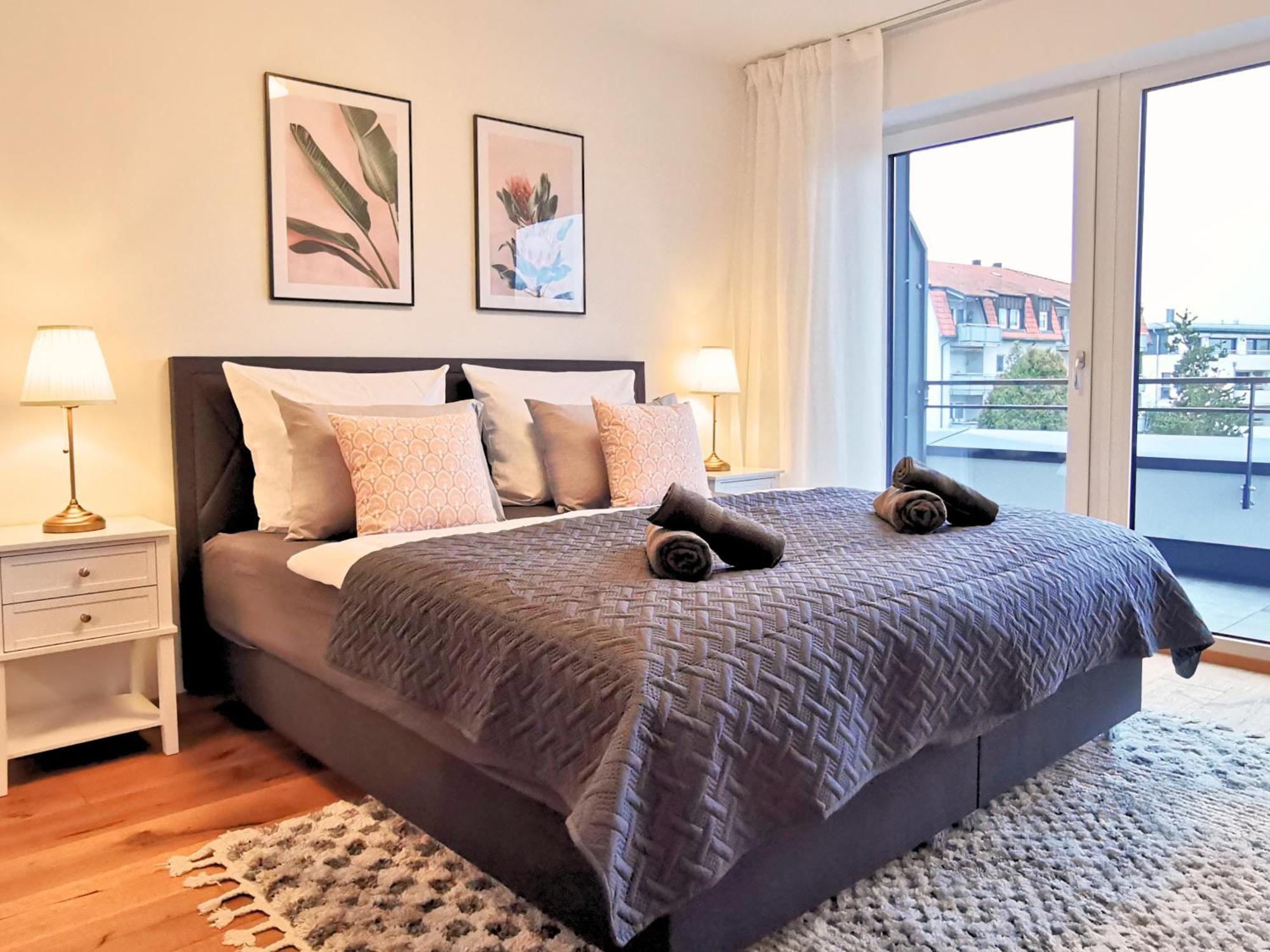 Apartament Fynbos Penthouse Deluxe, Balkon, Parkplatz Straubing Zewnętrze zdjęcie